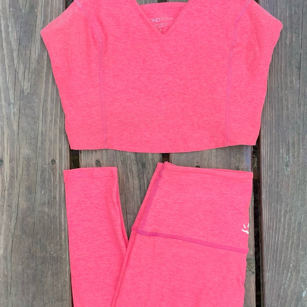Beyond Yoga Fuchsia Crop Top and Leggings Set